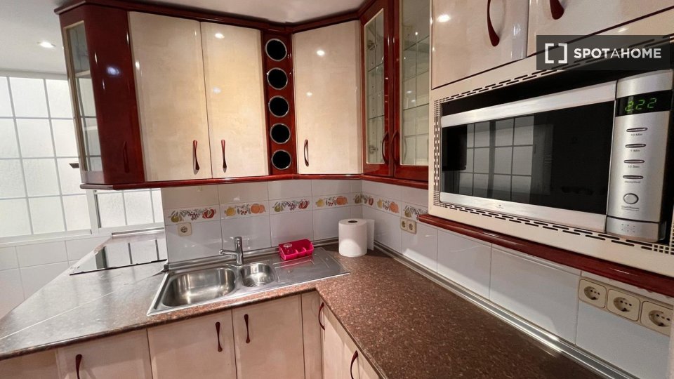 Double room Madrid, 4 beds — photo 10