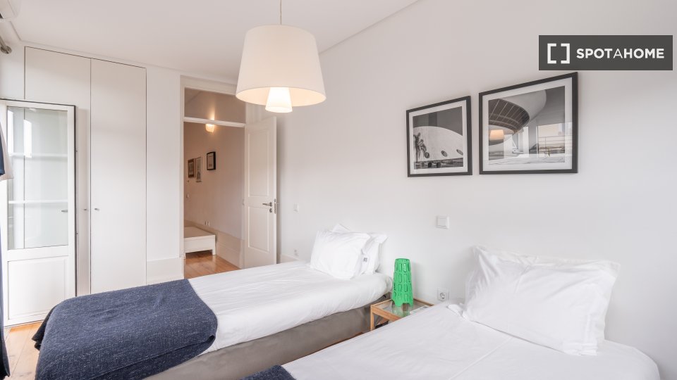 Apartment Porto, 2 beds, 63m² — photo 21