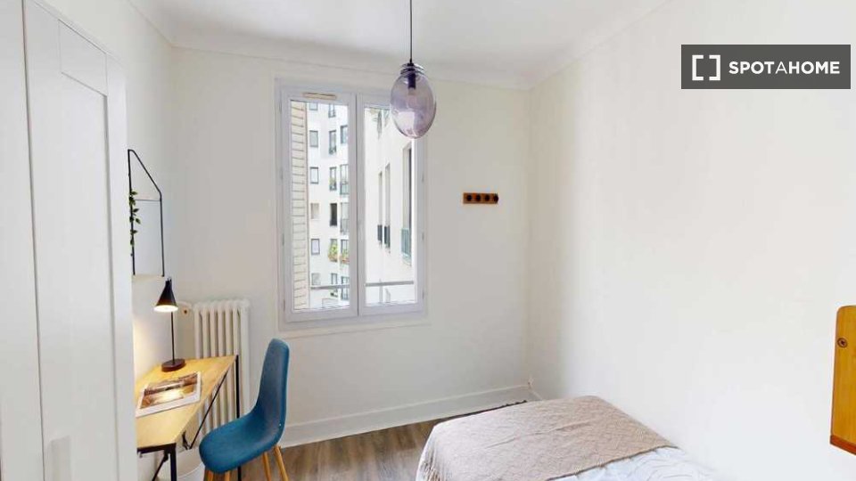 Double room Paris, 6 beds, 110m² — photo 2