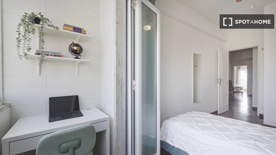 Double room Lisbon, 7 beds — photo 6