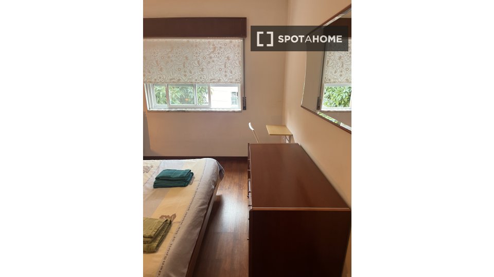 Double room Lisbon, 4 beds, 150m² — photo 24