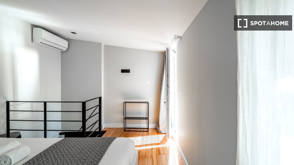 Apartment mono Lisbon — photo 12