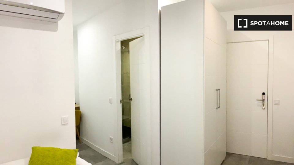 Apartment Madrid, 1 bed — photo 1