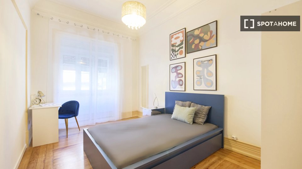 Double room Lisbon, 9 beds — photo 1