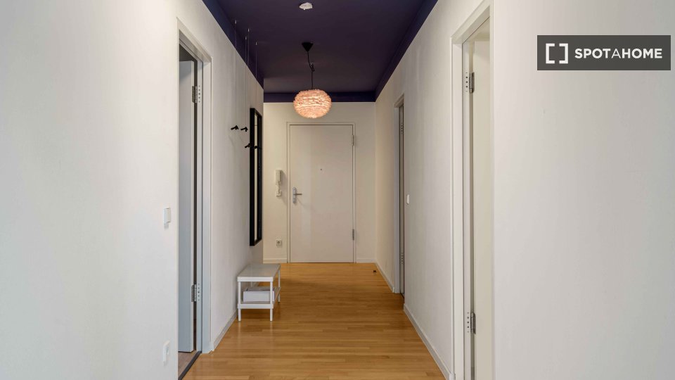 Double room Berlin, 4 beds, 123m² — photo 18