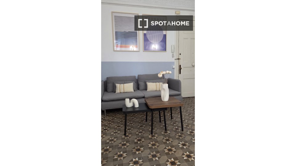 Double room Barcelona, 10 beds, 210m² — photo 18