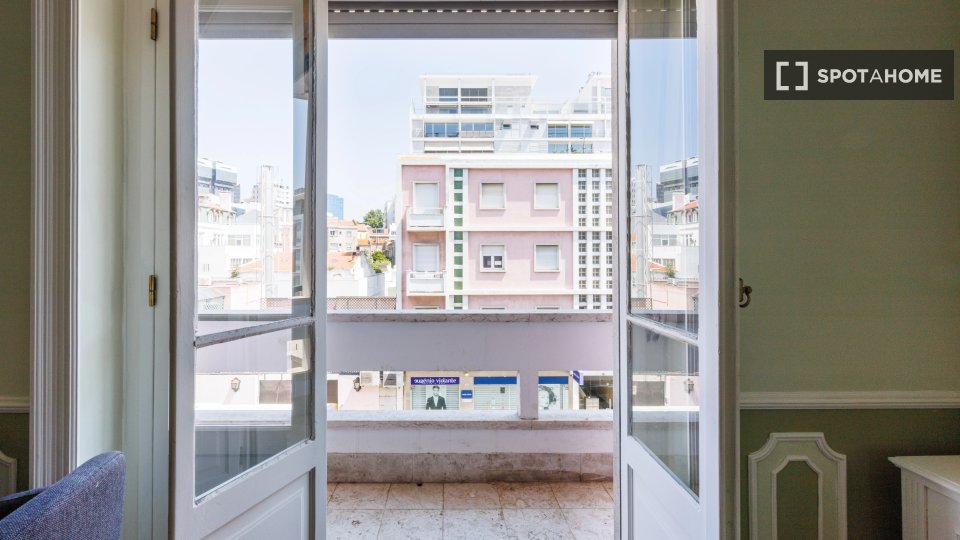 Double room Lisbon, 6 beds — photo 2