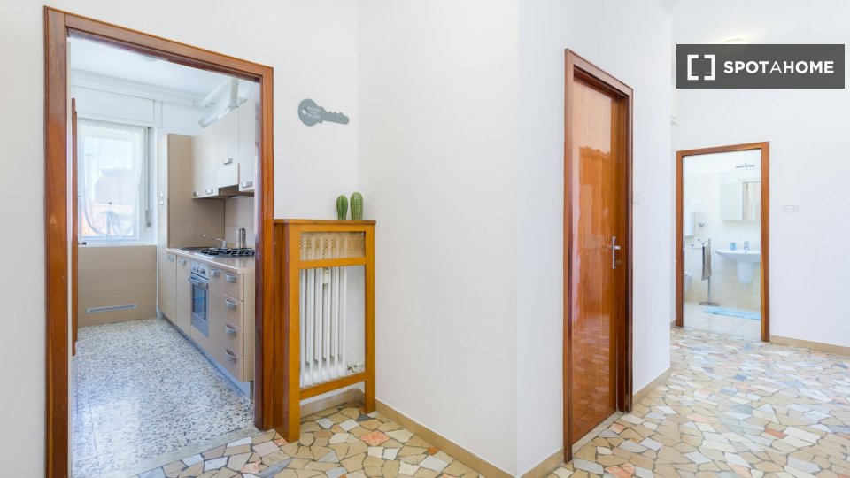 Double room Trento, 3 beds — photo 6