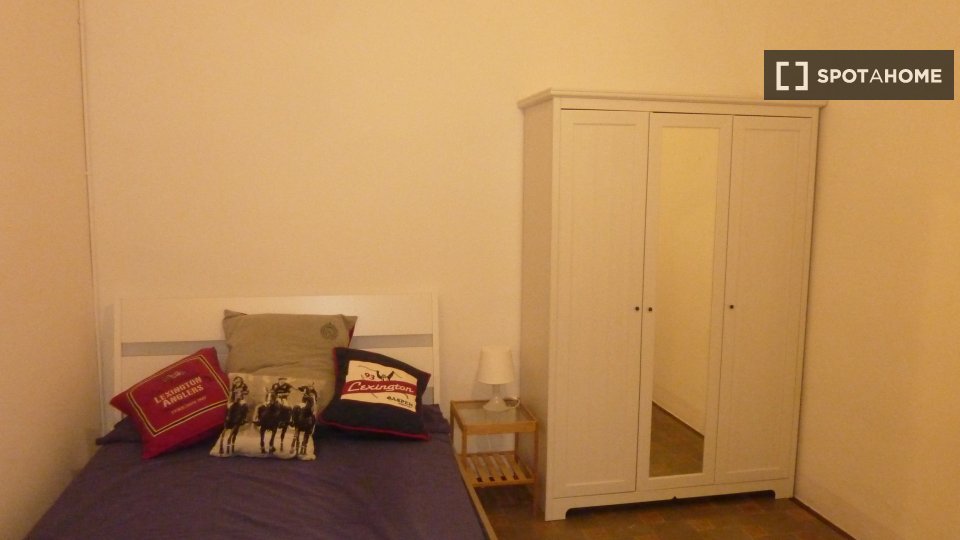 Double room Barcelona, 5 beds, 100m² — photo 11