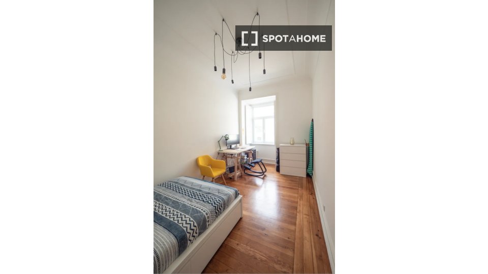 Double room Lisbon, 7 beds — photo 9