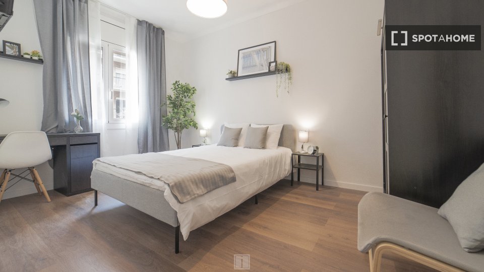 Double room Barcelona, 4 beds, 140m² — photo 1
