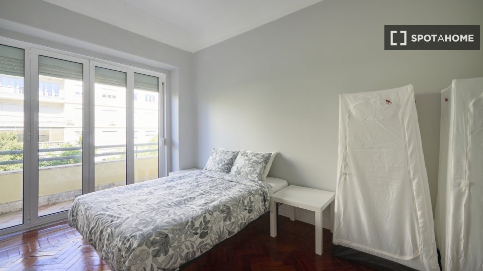 Double room Lisbon, 16 beds — photo 15