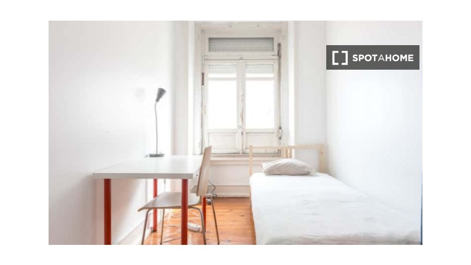 Double room Lisbon, 7 beds — photo 28