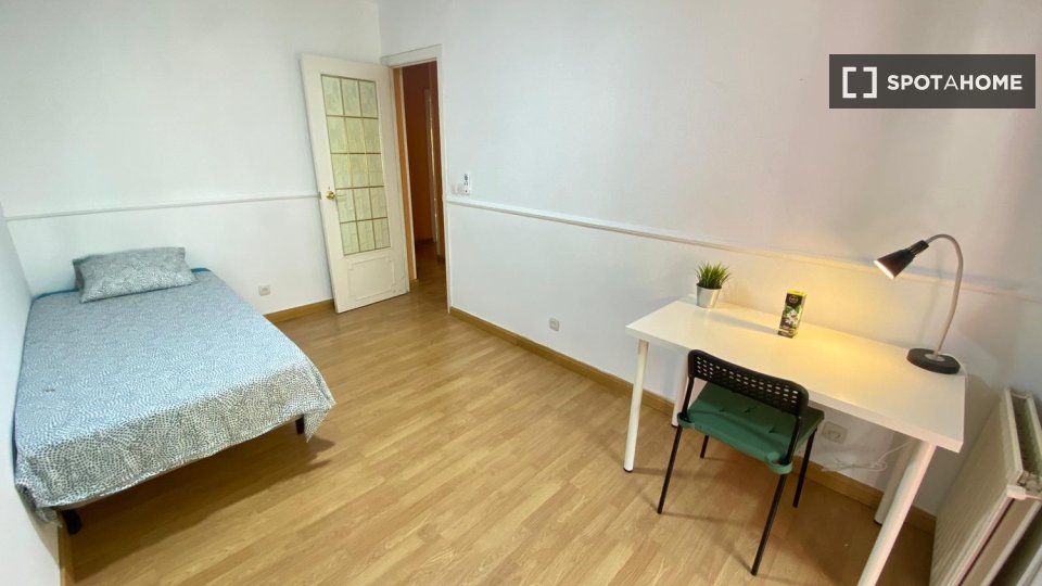 Double room Madrid, 7 beds — photo 6