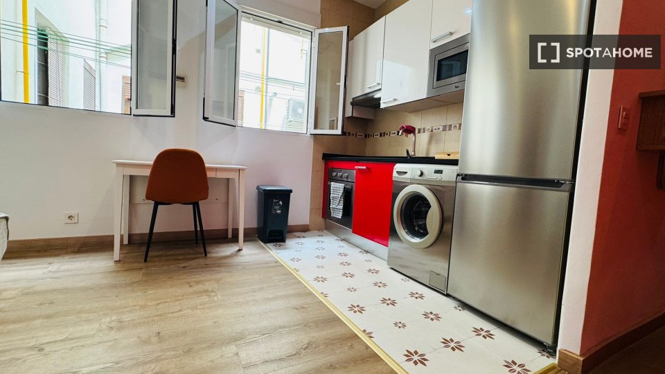 Apartment Madrid, 3 beds, 65m² — photo 40