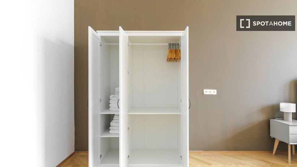 Apartment Vienna, 3 beds, 162m² — photo 17