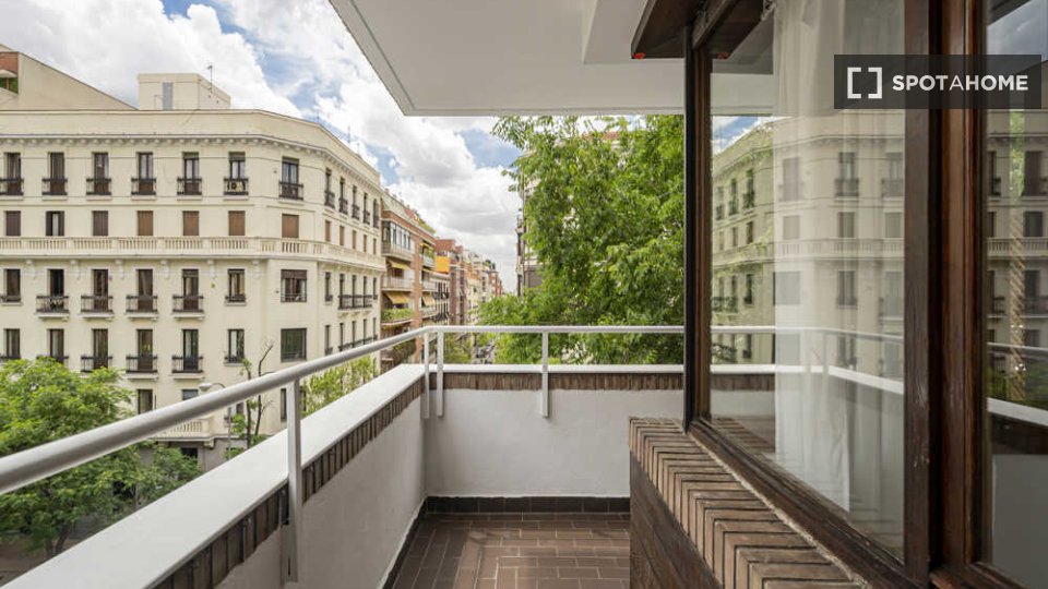 Double room Madrid, 7 beds — photo 34