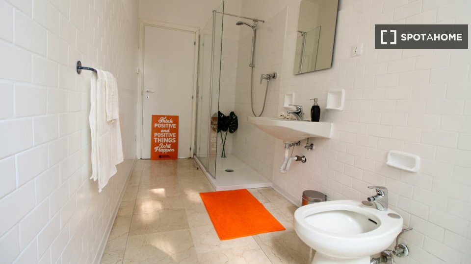 Double room Bologna, 10 beds — photo 22
