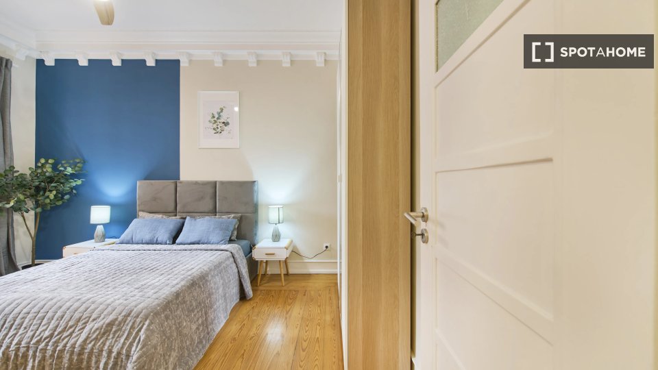 Double room Lisbon, 6 beds — photo 1