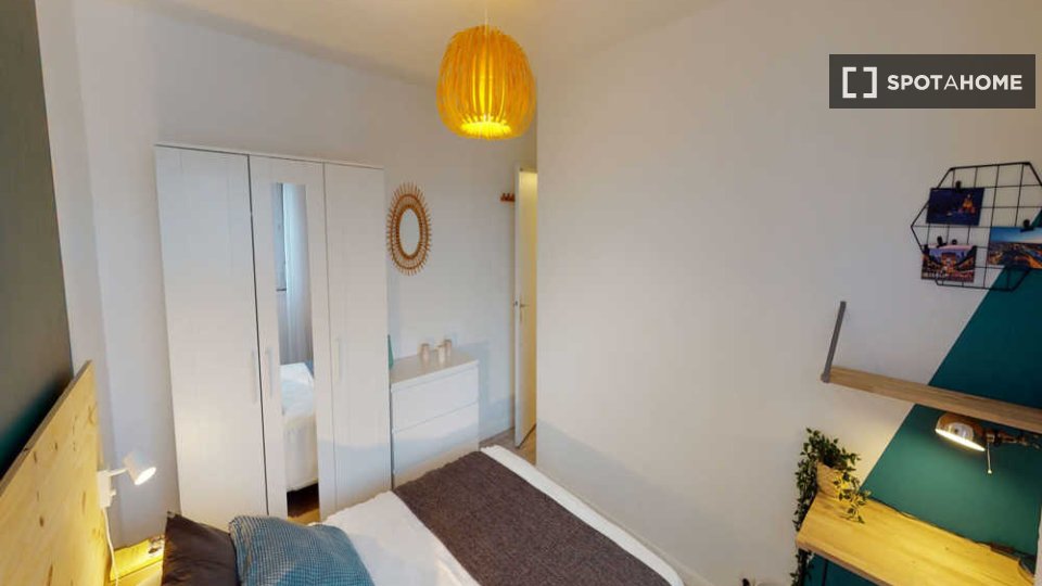 Double room Paris, 4 beds, 80m² — photo 10