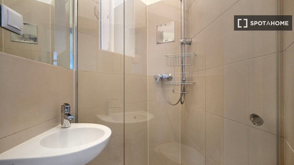 Apartment Vienna, 1 bed, 54m² — photo 1