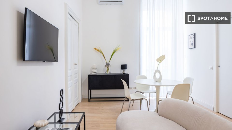 Apartment Naples, 1 bed, 57m² — photo 5