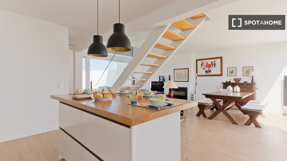 Apartment Lisbon, 2 beds, 147m² — photo 4