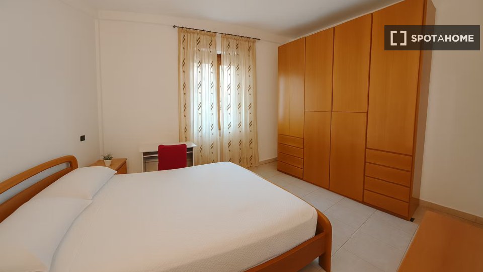 Double room Milan, 3 beds — photo 10