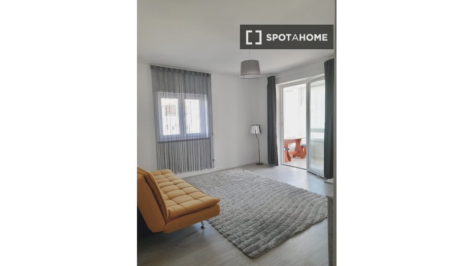 Apartment Lisbon, 2 beds — photo 7