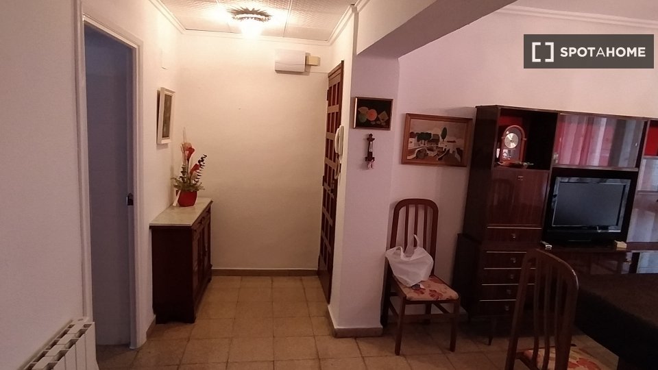 Apartment Valencia, 3 beds, 76m² — photo 11