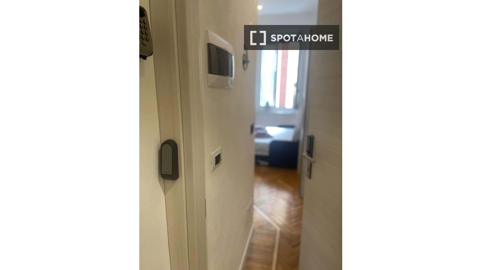 Double room Turin, 1 bed — photo 13