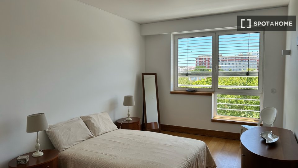 Apartment Lisbon, 2 beds, 140m² — photo 2