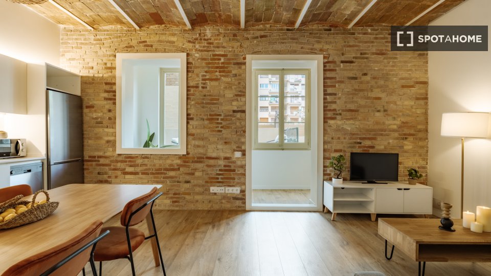 Apartment Barcelona, 2 beds, 74m² — photo 13