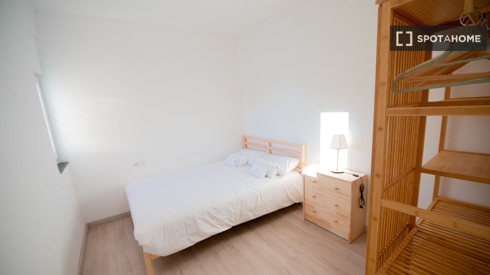 Double room Madrid, 4 beds, 95m² — photo 7