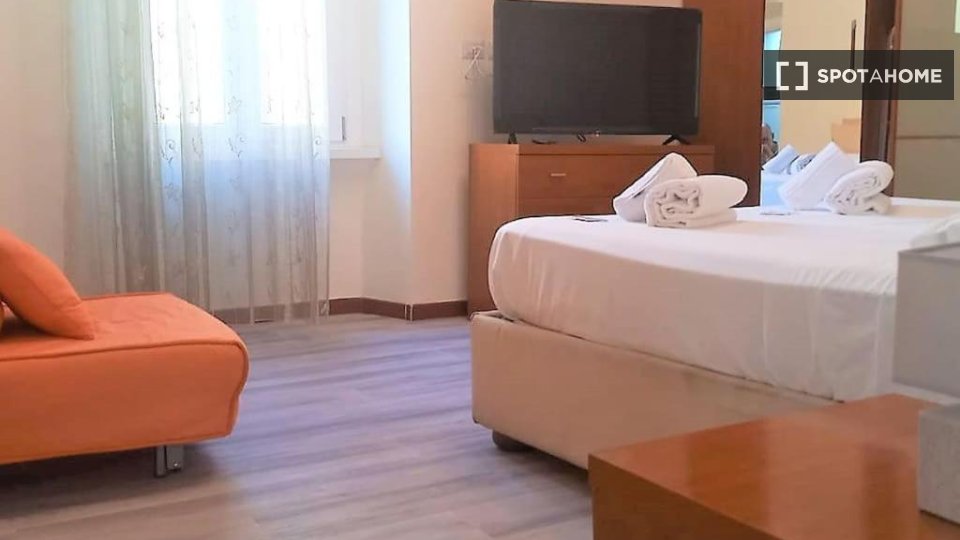 Apartment Rome, 1 bed — photo 6