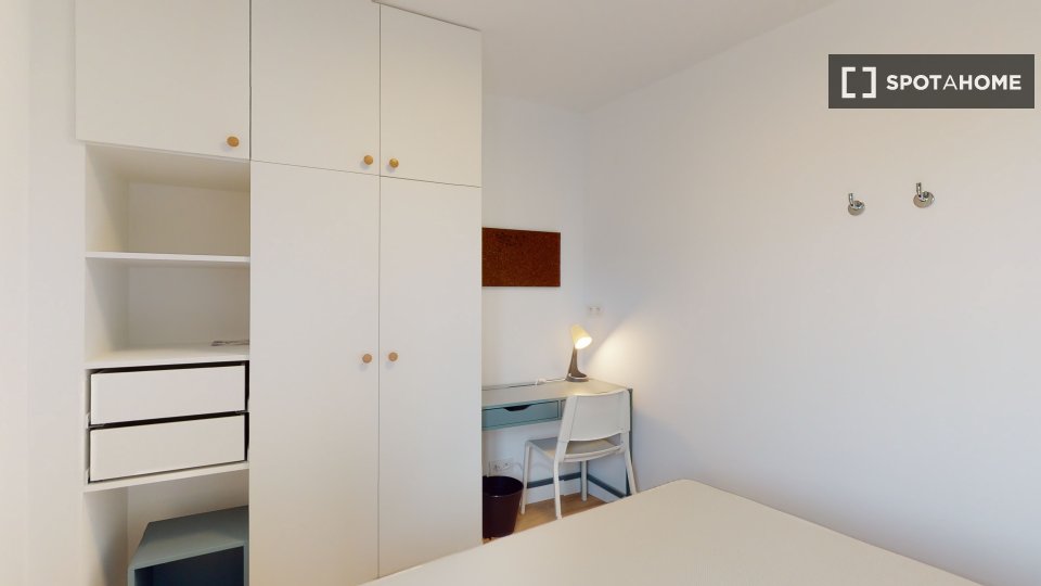 Double room Paris, 30 beds — photo 10