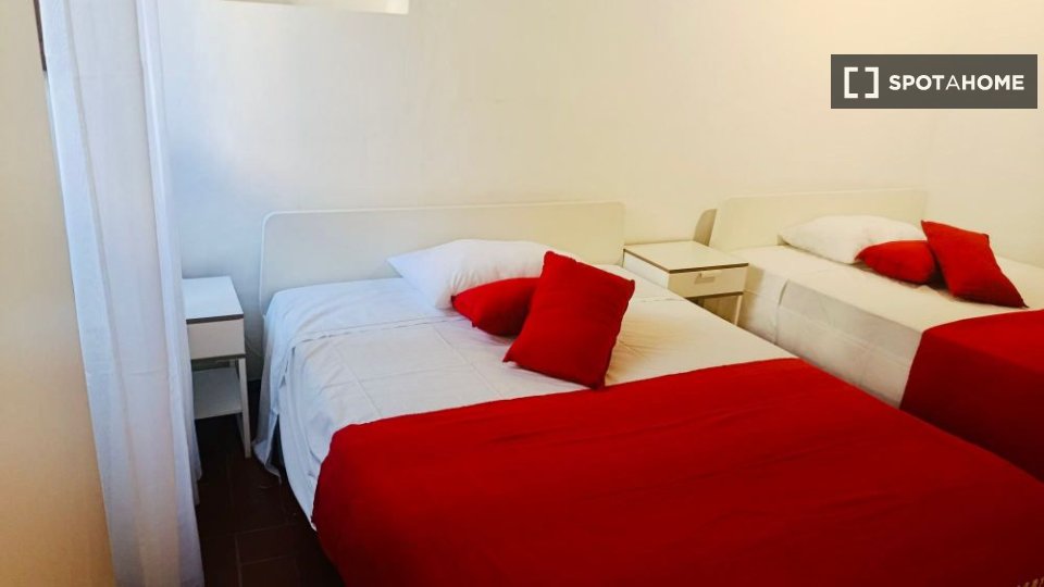Double room Florence, 3 beds — photo 14