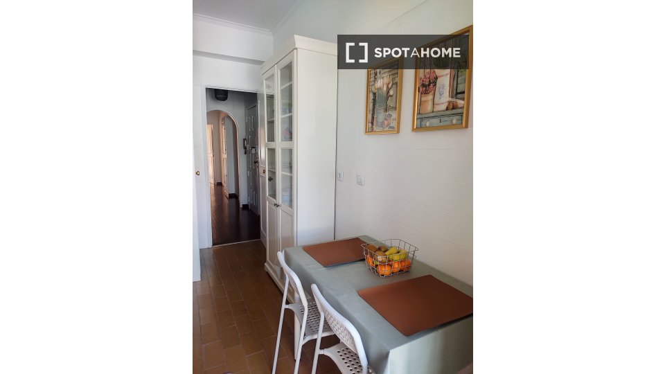 Apartment mono Lisbon, 65m² — photo 15