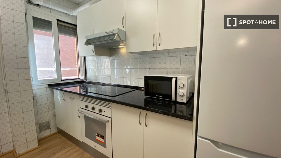 Double room Madrid, 4 beds — photo 23
