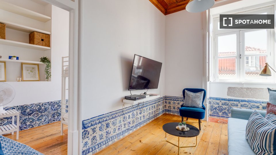 Apartment Lisbon, 2 beds — photo 28