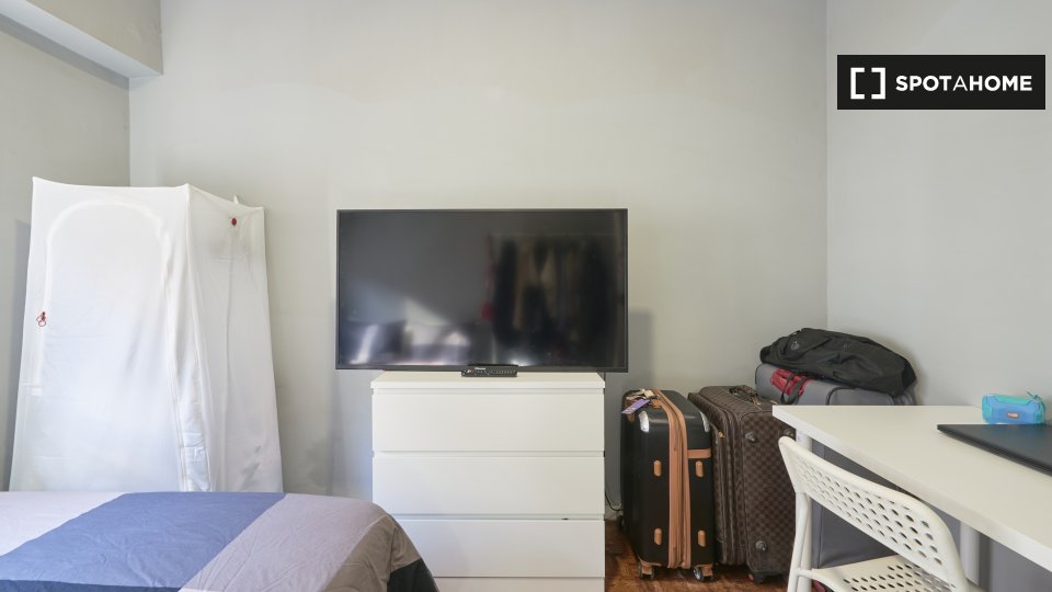 Double room Lisbon, 6 beds — photo 2