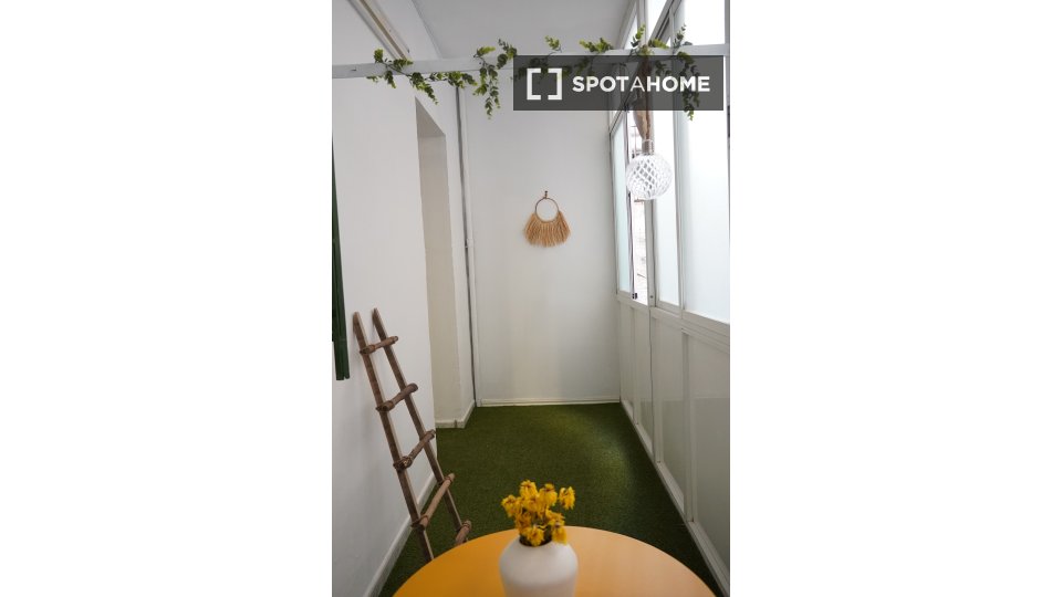 Double room Madrid, 6 beds — photo 5