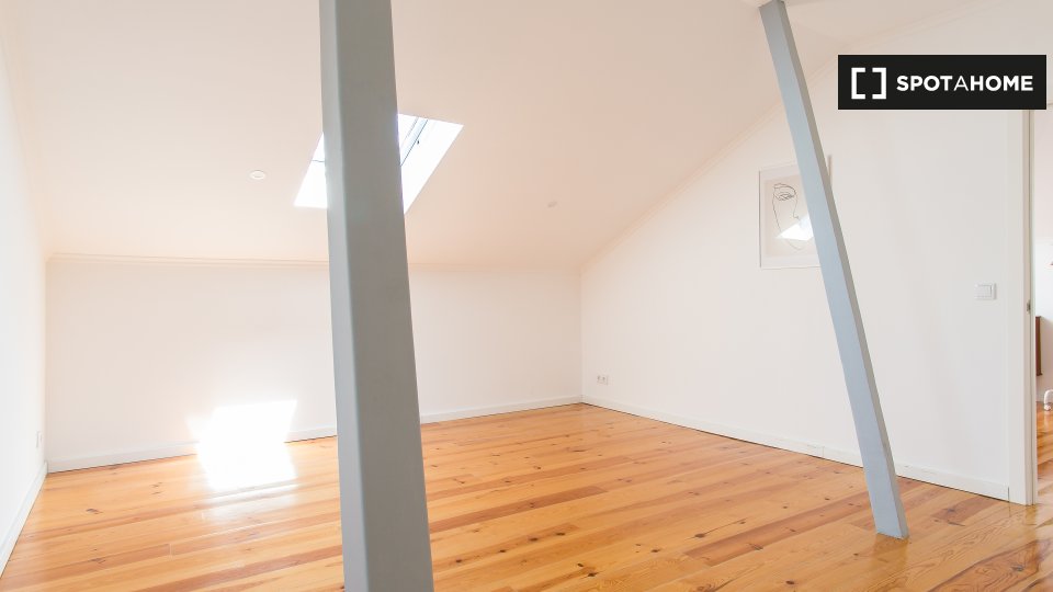 Apartment Lisbon, 7 beds — photo 9