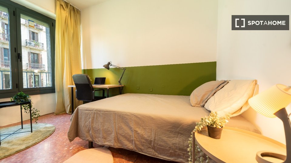 Double room Barcelona, 10 beds, 180m² — photo 6