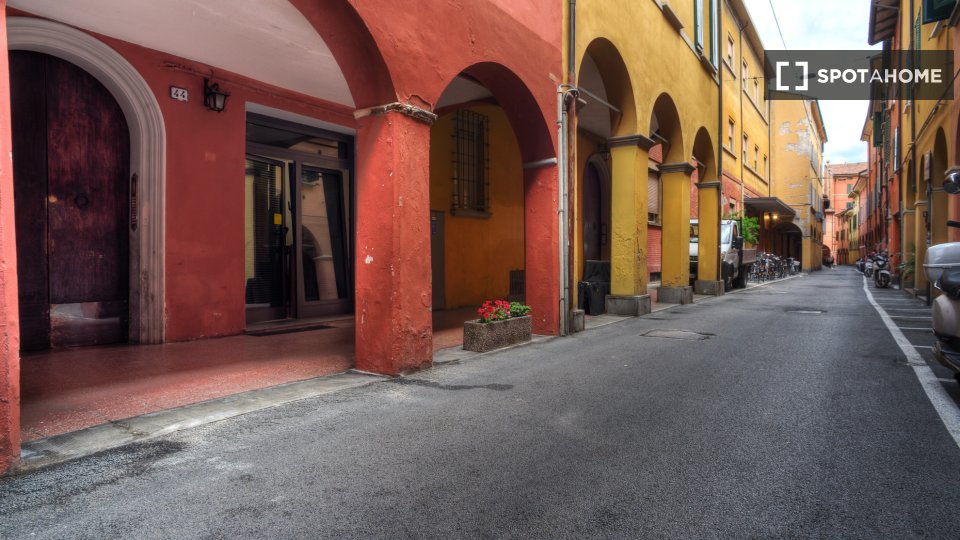 Apartment Bologna, 1 bed — photo 7