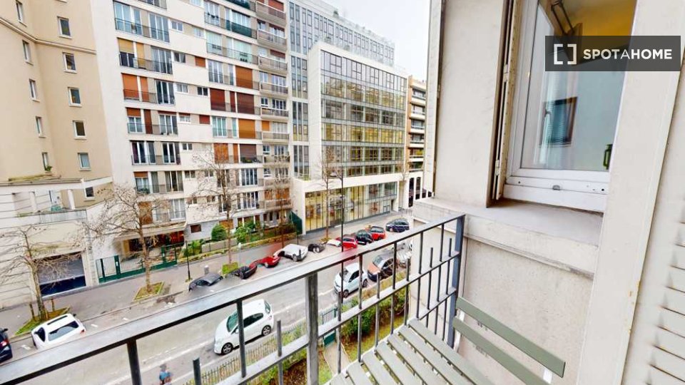Double room Paris, 5 beds, 110m² — photo 1