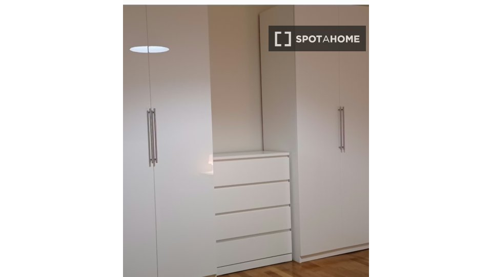 Double room Milan, 3 beds — photo 2