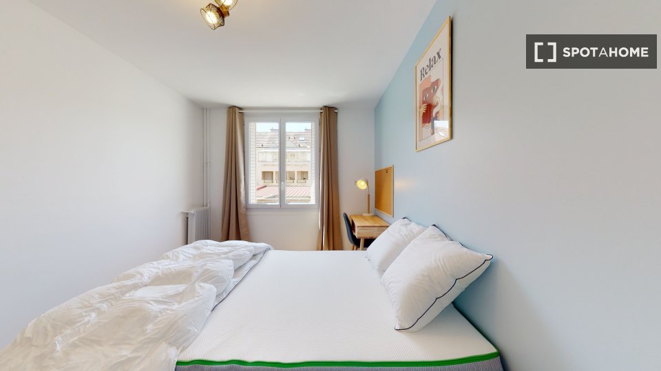 Double room Paris, 4 beds — photo 1