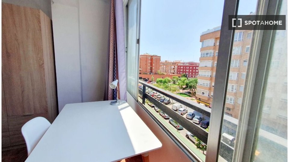 Double room Valencia, 5 beds — photo 5