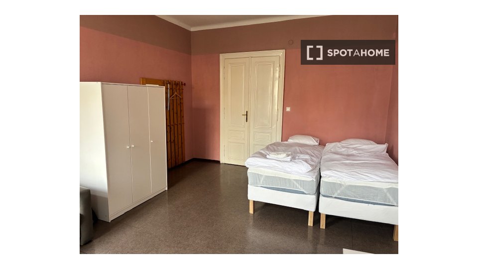 Double room Vienna, 3 beds, 88m² — photo 11
